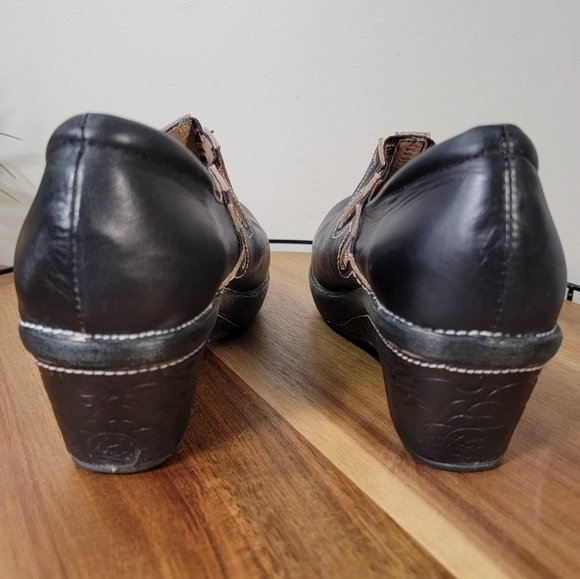 L'Artiste by Spring Step Scribble Slip- On Clogs Size 39 - Picture 9 of 13